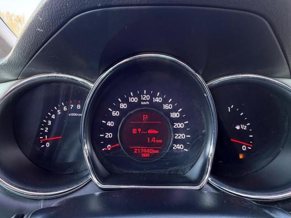 Kia Ceed II с пробегом 2014 года, цена 845 000 рублей, 217000 км, универсал, Автокод Объявления