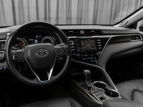 Toyota Camry VIII (XV70) с пробегом 2020 года, цена 2 940 000 рублей, 140115 км, седан, Автокод Объявления