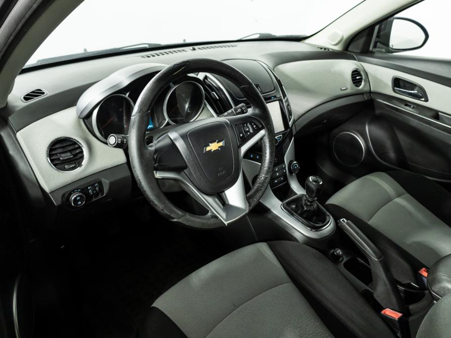 Chevrolet Cruze I Рестайлинг Санкт-Петербург  - изображение 11