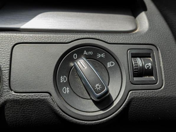 Volkswagen Passat B7 с пробегом 2011 года, цена 970 000 рублей, 98168 км, универсал, Автокод Объявления