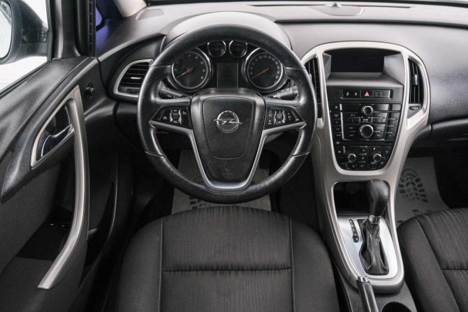 Opel Astra J с пробегом 2011 года, цена 539 000 рублей, 190000 км, хэтчбек, Автокод Объявления