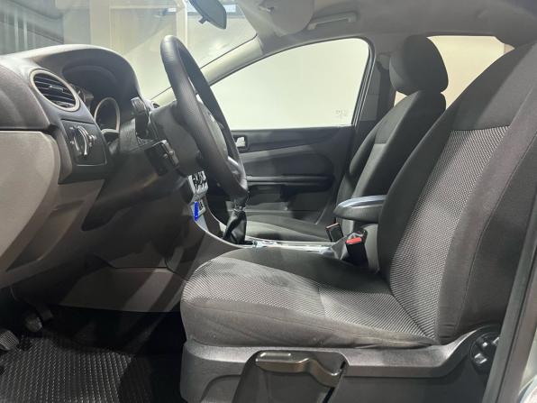 Ford Focus II Рестайлинг с пробегом 2010 года, цена 469 900 рублей, 318000 км, хэтчбек, Автокод Объявления
