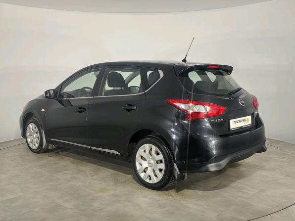 Nissan Tiida II с пробегом 2015 года, цена 859 000 рублей, 107367 км, хэтчбек, Автокод Объявления