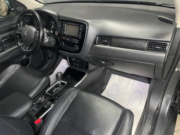 Mitsubishi Outlander III Рестайлинг 2 с пробегом 2017 года, цена 2 250 000 рублей, 148130 км, внедорожник, Автокод Объявления