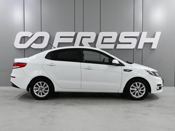 Kia Rio III Рестайлинг с пробегом 2015 года, цена 1 190 000 рублей, 101106 км, седан, Автокод Объявления