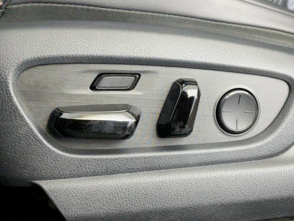 Lexus ES VII с пробегом 2018 года, цена 2 900 000 рублей, 227838 км, седан, Автокод Объявления
