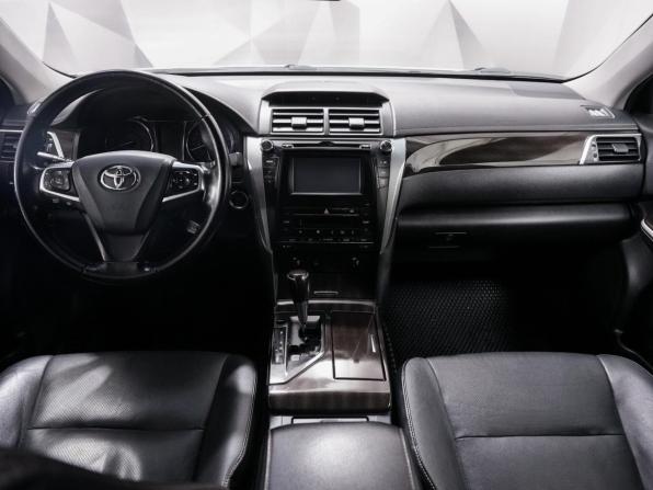 Toyota Camry VII (XV50) Рестайлинг с пробегом 2015 года, цена 1 710 000 рублей, 202000 км, седан, Автокод Объявления