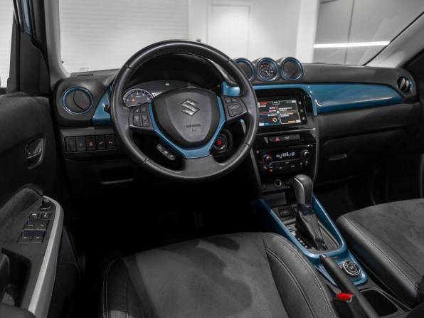 Suzuki Vitara II с пробегом 2018 года, цена 1 975 000 рублей, 113703 км, внедорожник, Автокод Объявления