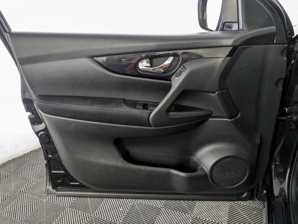 Nissan Qashqai II с пробегом 2018 года, цена 1 645 000 рублей, 120660 км, внедорожник, Автокод Объявления