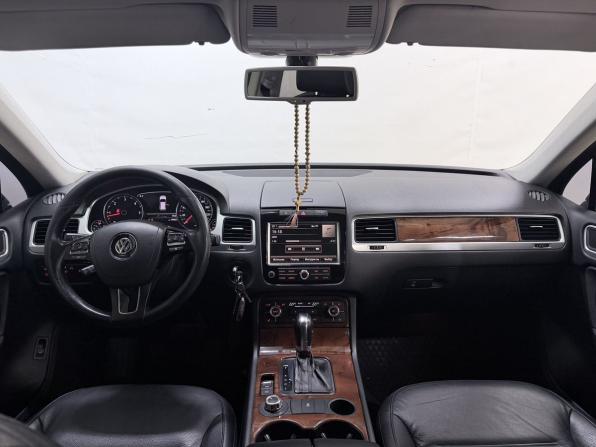 Volkswagen Touareg II с пробегом 2011 года, цена 1 780 000 рублей, 277545 км, внедорожник, Автокод Объявления