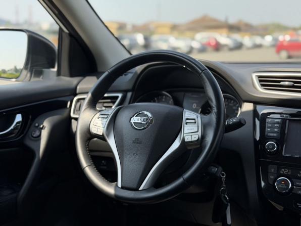 Nissan Qashqai II с пробегом 2018 года, цена 1 850 000 рублей, 59495 км, внедорожник, Автокод Объявления