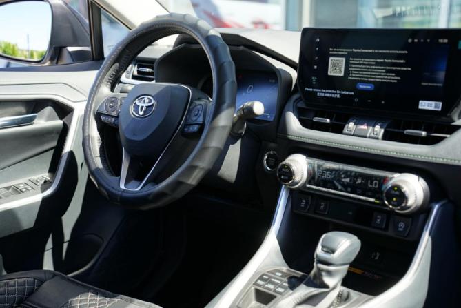 Toyota RAV4 VI (XA60) с пробегом 2025 года, цена 4 420 000 рублей, 15600 км, внедорожник, Автокод Объявления