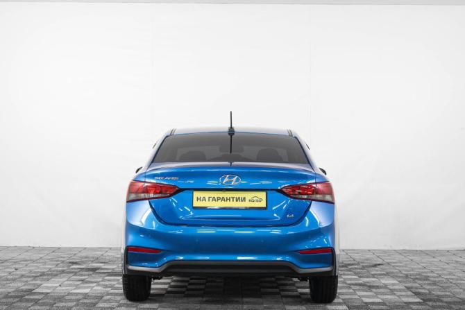 Hyundai Solaris II с пробегом 2018 года, цена 1 749 000 рублей, 82500 км, седан, Автокод Объявления