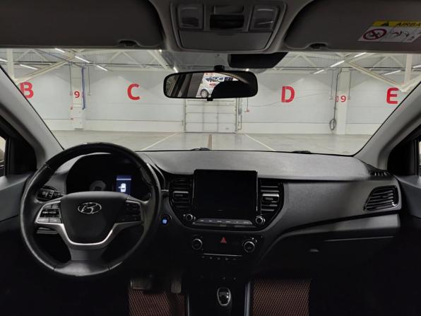 Hyundai Solaris II Рестайлинг с пробегом 2022 года, цена 1 825 000 рублей, 117231 км, седан, Автокод Объявления