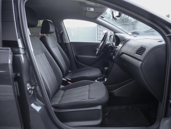 Volkswagen Polo V Рестайлинг с пробегом 2016 года, цена 989 000 рублей, 159519 км, седан, Автокод Объявления