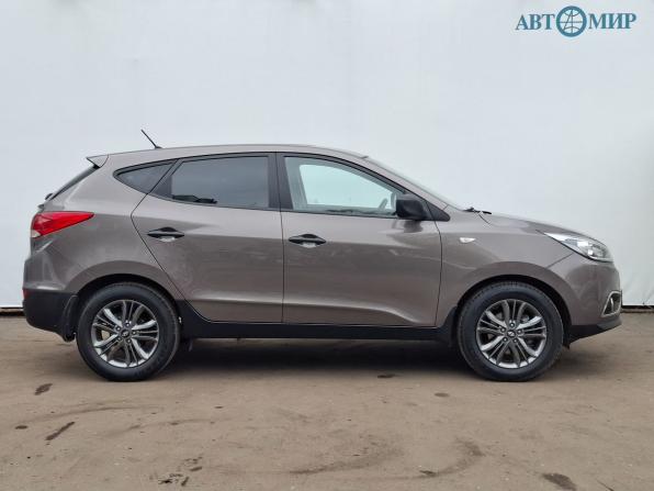 Hyundai ix35 I Рестайлинг с пробегом 2015 года, цена 1 415 000 рублей, 135000 км, внедорожник, Автокод Объявления