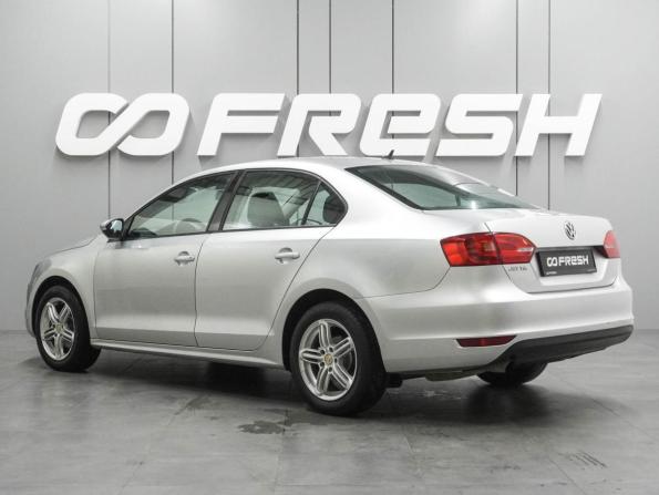 Volkswagen Jetta VI с пробегом 2013 года, цена 929 000 рублей, 176267 км, седан, Автокод Объявления
