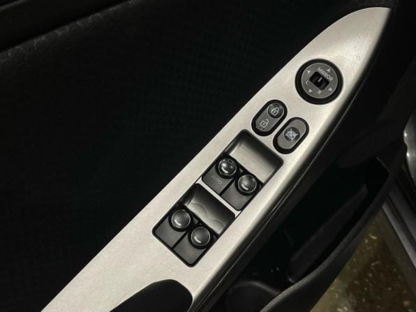 Hyundai Solaris I Рестайлинг с пробегом 2016 года, цена 1 025 000 рублей, 105307 км, хэтчбек, Автокод Объявления