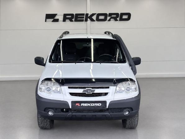 Chevrolet Niva I Рестайлинг с пробегом 2016 года, цена 589 000 рублей, 261277 км, внедорожник, Автокод Объявления
