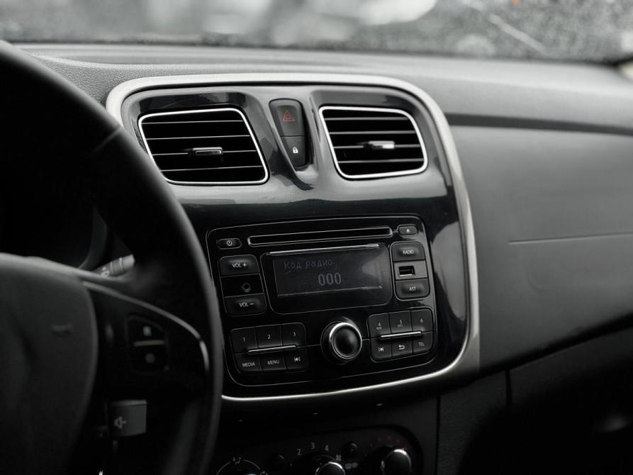 Renault Logan II Архангельск  - изображение 18