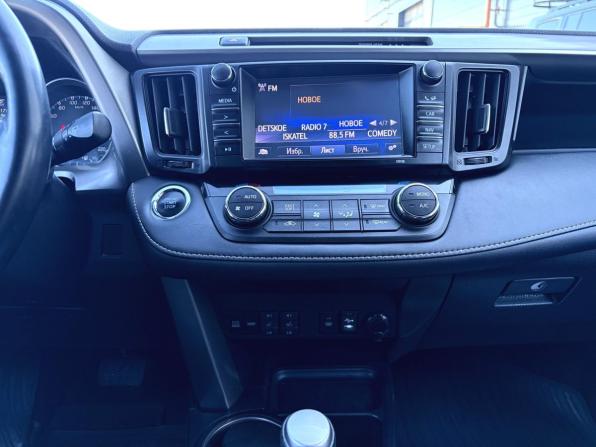 Toyota RAV4 IV (XA40) Рестайлинг с пробегом 2018 года, цена 2 680 000 рублей, 77318 км, внедорожник, Автокод Объявления