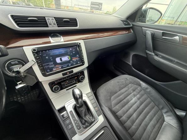 Volkswagen Passat B7 с пробегом 2011 года, цена 885 000 рублей, 329097 км, седан, Автокод Объявления