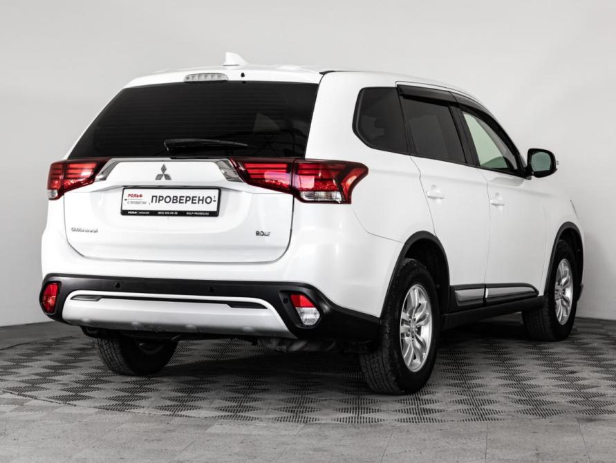 Mitsubishi Outlander III Рестайлинг 3 Санкт-Петербург  - изображение 5
