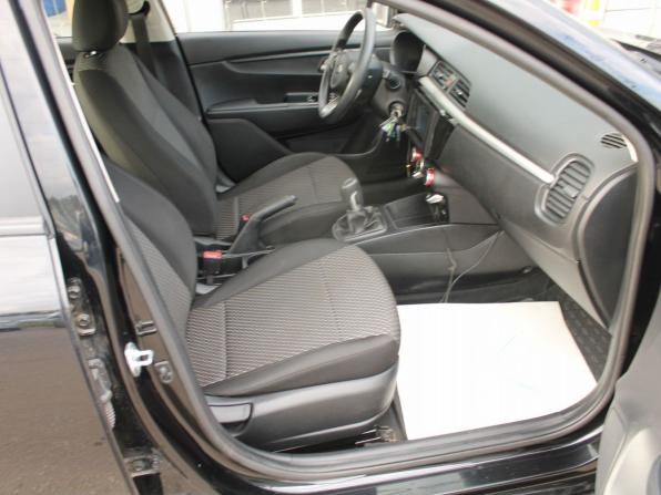 Kia Rio IV с пробегом 2017 года, цена 928 000 рублей, 129583 км, седан, Автокод Объявления