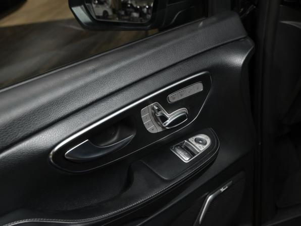 Mercedes-Benz V-Класс III (W447) Рестайлинг с пробегом 2019 года, цена 8 812 660 рублей, 147708 км, минивэн, Автокод Объявления