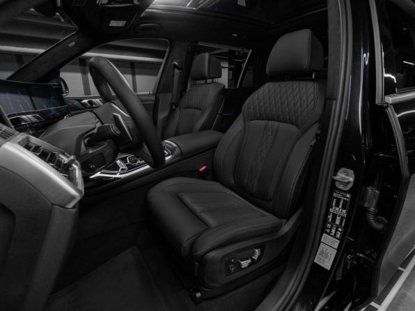 BMW X7 I (G07) Рестайлинг с пробегом 2023 года, цена 14 000 000 рублей, 14086 км, внедорожник, Автокод Объявления