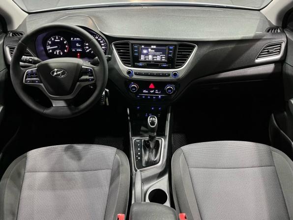 Hyundai Solaris II с пробегом 2018 года, цена 1 150 000 рублей, 151505 км, седан, Автокод Объявления