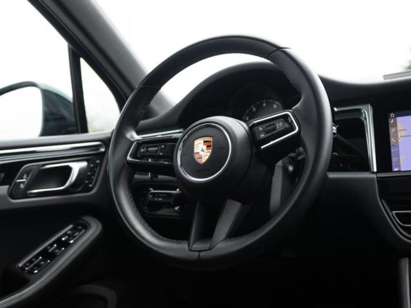 Porsche Macan I Рестайлинг 2 с пробегом 2021 года, цена 8 811 000 рублей, 22070 км, внедорожник, Автокод Объявления