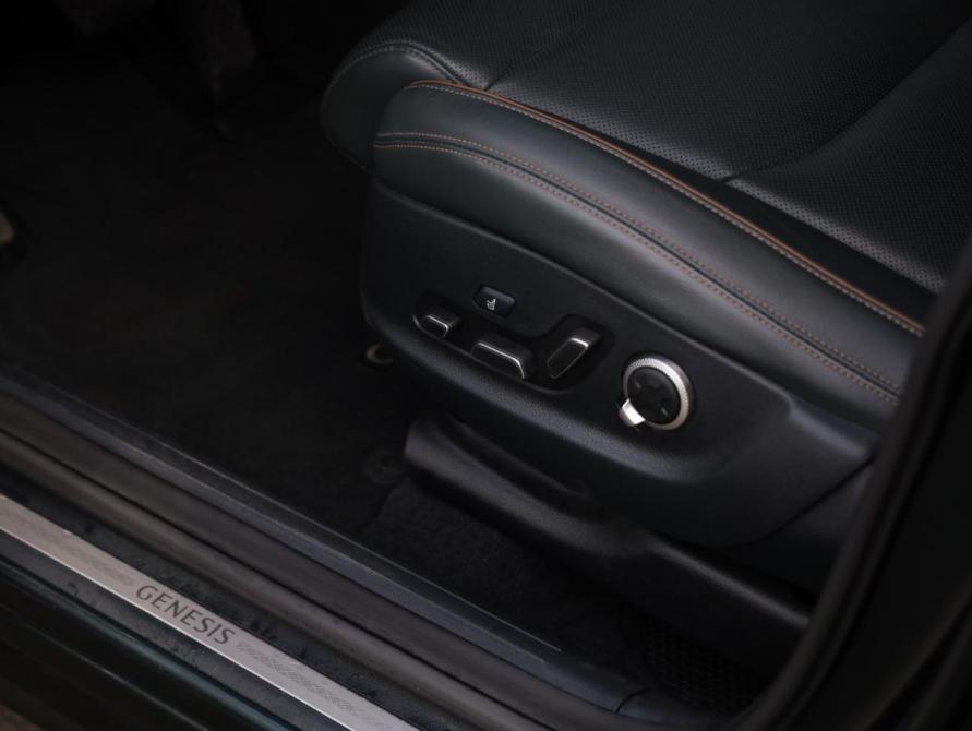 Genesis GV70 I Санкт-Петербург  - изображение 33
