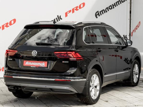 Volkswagen Tiguan II с пробегом 2018 года, цена 2 565 000 рублей, 100288 км, внедорожник, Автокод Объявления