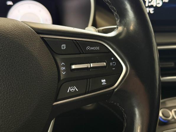Hyundai Santa Fe IV Рестайлинг с пробегом 2021 года, цена 3 547 000 рублей, 97380 км, внедорожник, Автокод Объявления