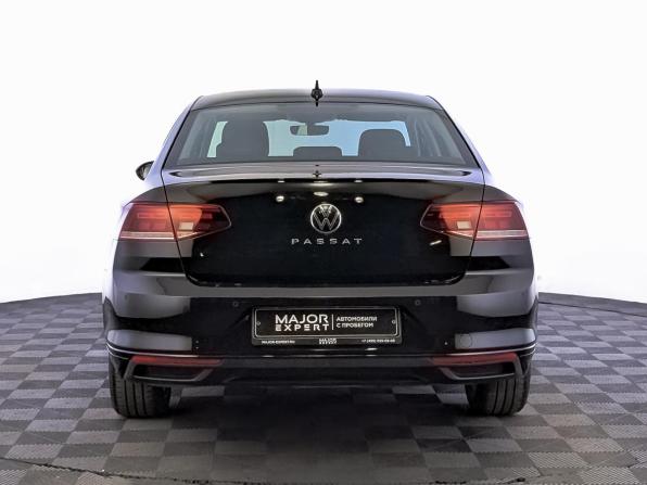 Volkswagen Passat B8 Рестайлинг с пробегом 2021 года, цена 2 210 000 рублей, 90268 км, седан, Автокод Объявления