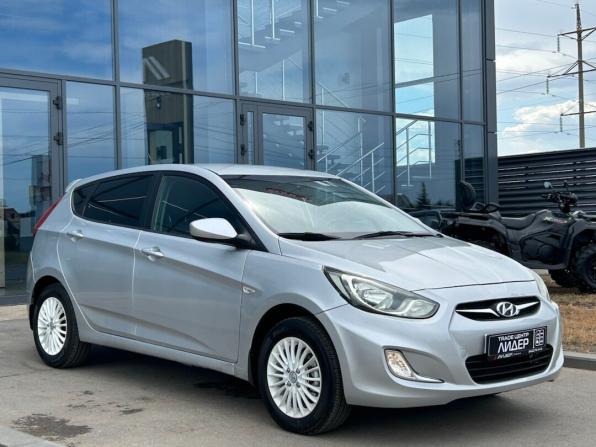 Hyundai Solaris I с пробегом 2011 года, цена 590 000 рублей, 189213 км, хэтчбек, Автокод Объявления