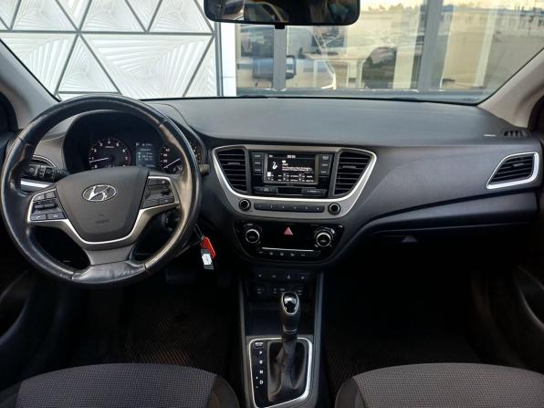 Hyundai Solaris II с пробегом 2018 года, цена 1 199 000 рублей, 155034 км, седан, Автокод Объявления