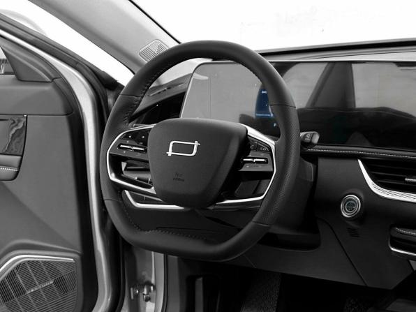 FAW Bestune B70 I Рестайлинг с пробегом 2024 года, цена 3 047 000 рублей, 10 км, лифтбек, Автокод Объявления