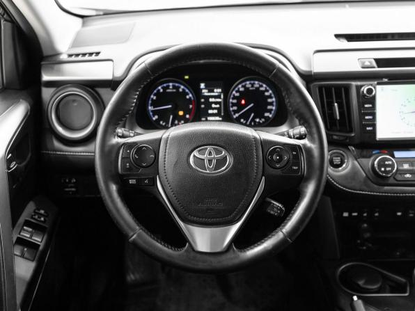 Toyota RAV4 IV (XA40) Рестайлинг с пробегом 2018 года, цена 2 185 000 рублей, 190627 км, внедорожник, Автокод Объявления