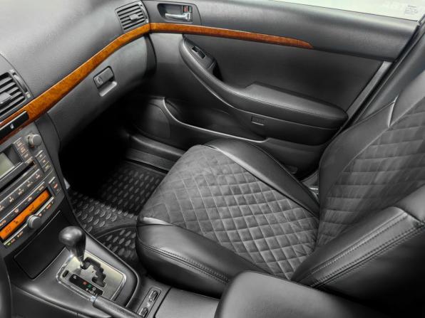 Toyota Avensis II Рестайлинг с пробегом 2008 года, цена 990 000 рублей, 228000 км, седан, Автокод Объявления
