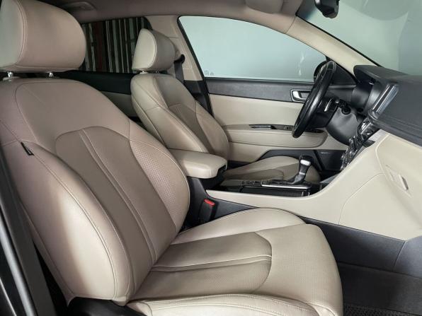 Kia Optima IV с пробегом 2018 года, цена 1 899 000 рублей, 131084 км, седан, Автокод Объявления