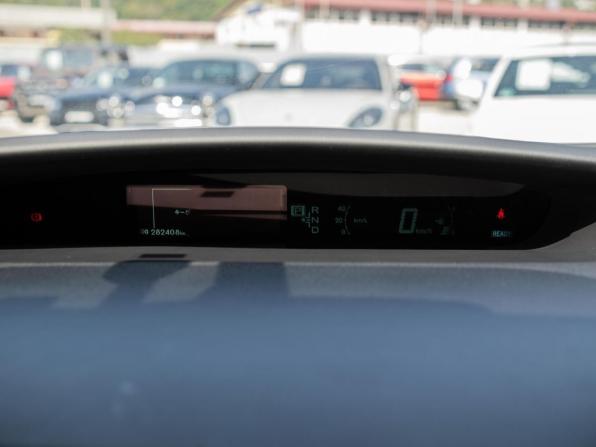 Toyota Prius III Рестайлинг (XW30) с пробегом 2012 года, цена 1 199 000 рублей, 282408 км, лифтбек, Автокод Объявления