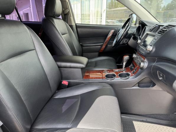 Toyota Highlander II (XU40) Рестайлинг с пробегом 2013 года, цена 2 120 000 рублей, 221038 км, внедорожник, Автокод Объявления