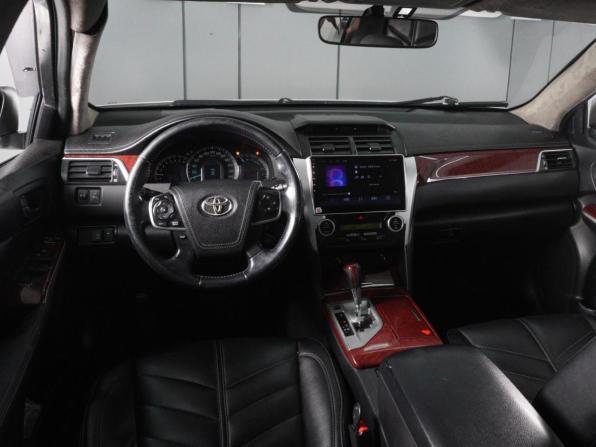 Toyota Camry VII (XV50) с пробегом 2013 года, цена 950 000 рублей, 292034 км, седан, Автокод Объявления