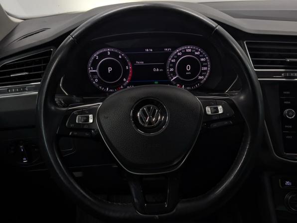 Volkswagen Tiguan II с пробегом 2017 года, цена 2 575 000 рублей, 146091 км, внедорожник, Автокод Объявления