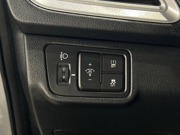 Hyundai Solaris II с пробегом 2019 года, цена 1 585 000 рублей, 72300 км, седан, Автокод Объявления