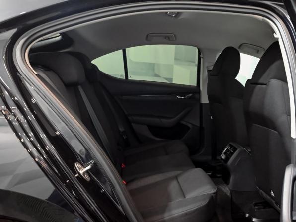 Skoda Octavia IV (A8) с пробегом 2020 года, цена 2 500 000 рублей, 104720 км, лифтбек, Автокод Объявления
