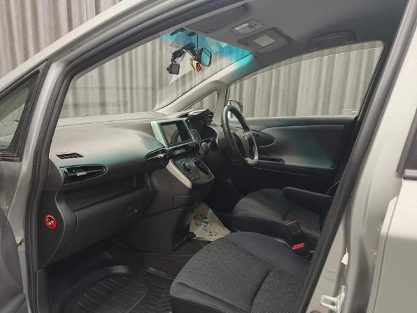 Toyota Wish II с пробегом 2009 года, цена 1 199 000 рублей, 162000 км, минивэн, Автокод Объявления