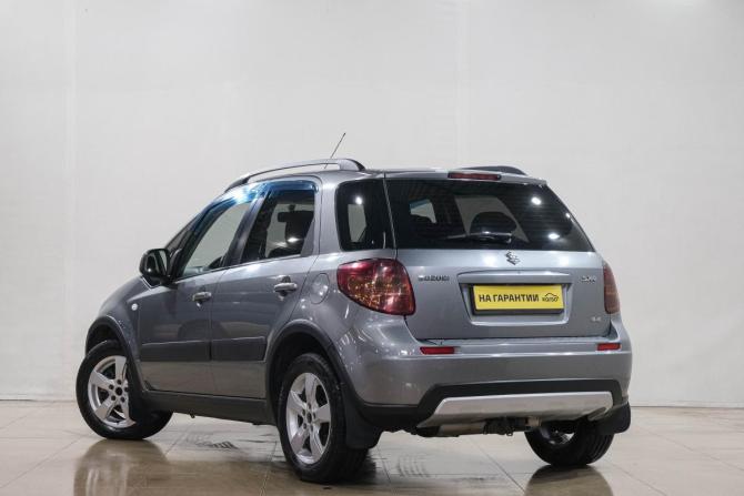 Suzuki SX4 I (Classic) Рестайлинг с пробегом 2010 года, цена 929 000 рублей, 178000 км, хэтчбек, Автокод Объявления